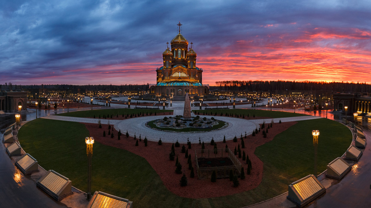 Храм Воскресения Христова Подмосковье территория